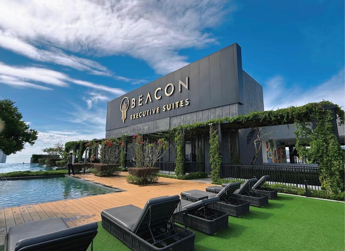 Beacon Executive Suite - City View - By Iz George Town Exterior photo